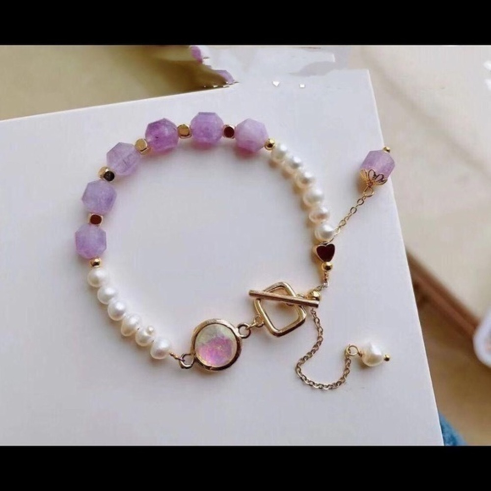 Amethyst (Birthstone February)– Lavender – Quartz l Gemstone Bracelet